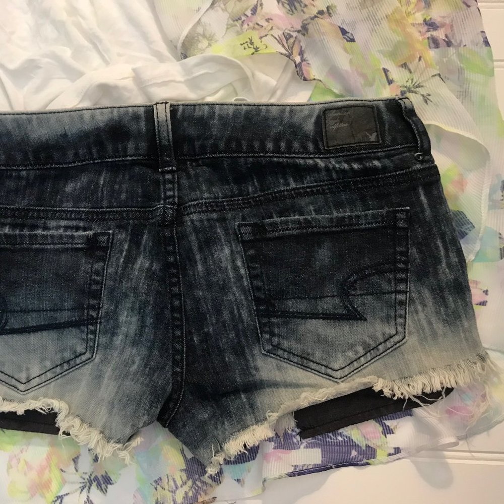 American Eagle jean shorts - Picture 4 of 4